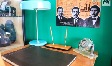 Павлодарда 1956 жылы құрастырылған радио жаңаша сарнап тұр