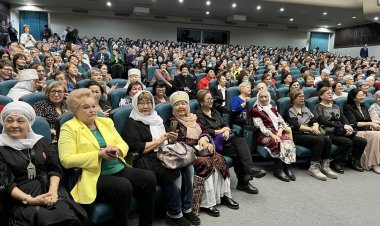 Павлодарда нәзік жанды аруларға арнап концерт қойылды