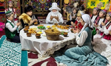 Павлодарда мың айдың жүзін көрген ата жас ұрпаққа бата берді