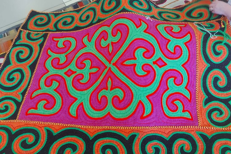 Айнамалар арқылы қынаптық тексеру бейне