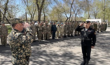 Павлодарлық мектеп оқушылары әскери біліктіліктерін ортаға салды