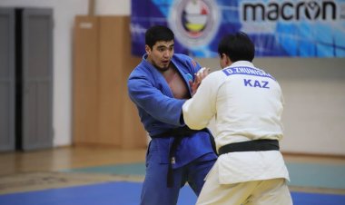 В Павлодаре почтили память легендарного спортсмена