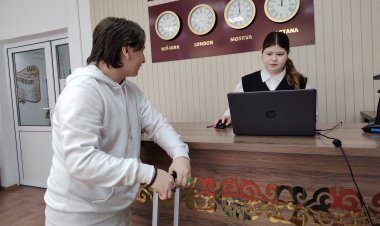 Павлодарда болашақ қонақ үй ресепшионисті үш тілді жетік меңгерген