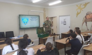«Чтобы не забыли»: поисковики делятся памятью с юными павлодарцами