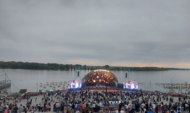 Поколение победителей спело о любви к Родине на сцене «Ertis Promenade»
