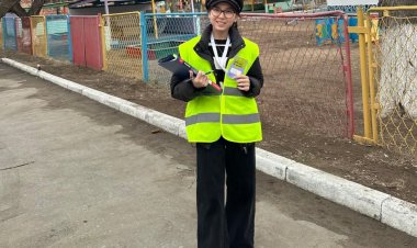 Школьница из Павлодара готовит проект о безопасной дороге в школу