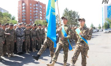 Батальон павлодарских школьников отправили на военно-полевые сборы
