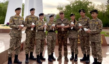 Павлодар IT-колледжінің студенттері Мәңгілік алау маңында көгершін ұшырды