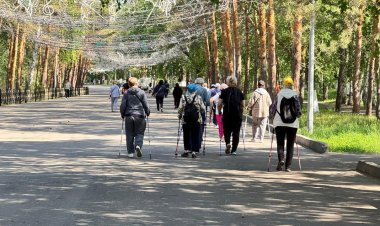 Павлодарские «ходоки» рушат мифы о скандинавской ходьбе