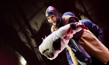 Қатыгез ана: Павлодарда шетелдік драмалық абсурд қойылды