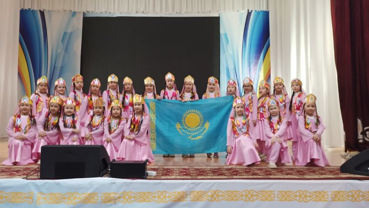 Тереңкөлде 100 биші қаражорға биін орындады