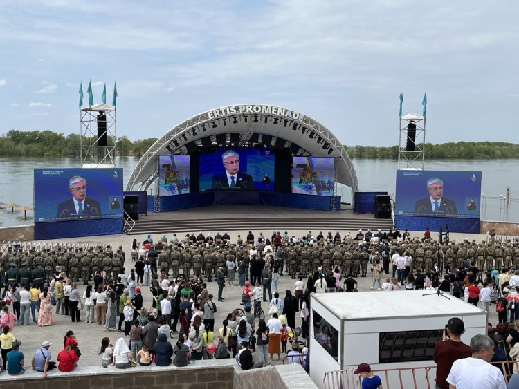 Мыңдаған павлодарлықтар туған әскерге деген мақтаныш сезіміне бөленді