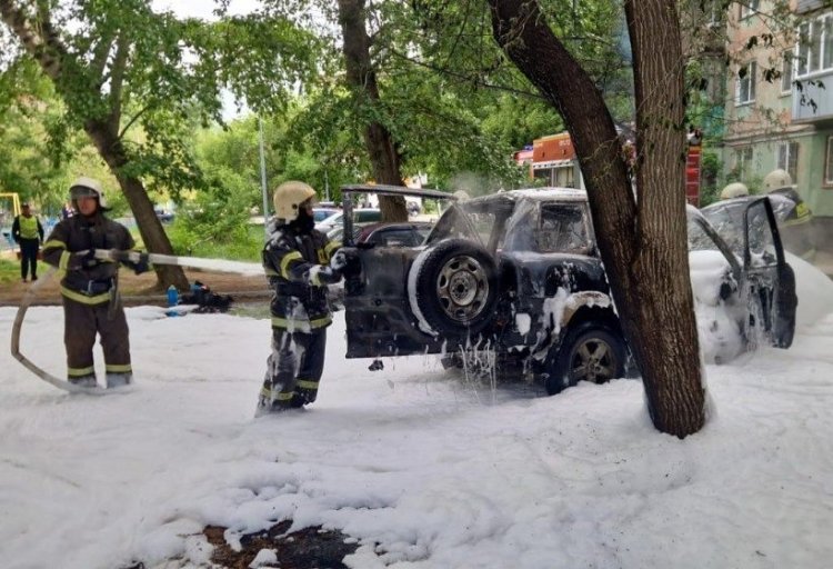 Павлодарда автокөлік өртке оранды