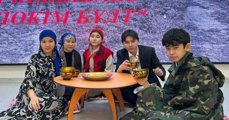 Павлодарлық жасөспірімдер Әбіш Кекілбаевтың шығармасын сахналады