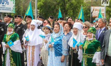В Павлодаре отметили День государственных символов