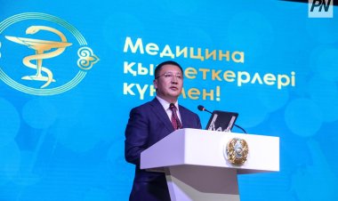 Павлодар облысының әкімі дәрігерлер алдында иілді