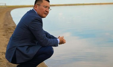 Аким Павлодарской области уходит в трудовой отпуск