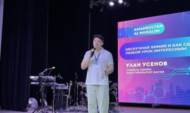 Белгілі тиктокер павлодарлық мұғалімдерге оқушылар көңілін табуды үйретті