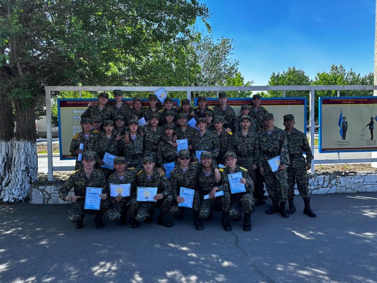 Павлодарда сарбаздар білім гранттарын ұтып алды