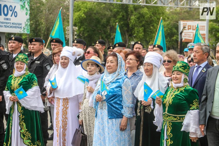 В Павлодаре отметили День государственных символов
