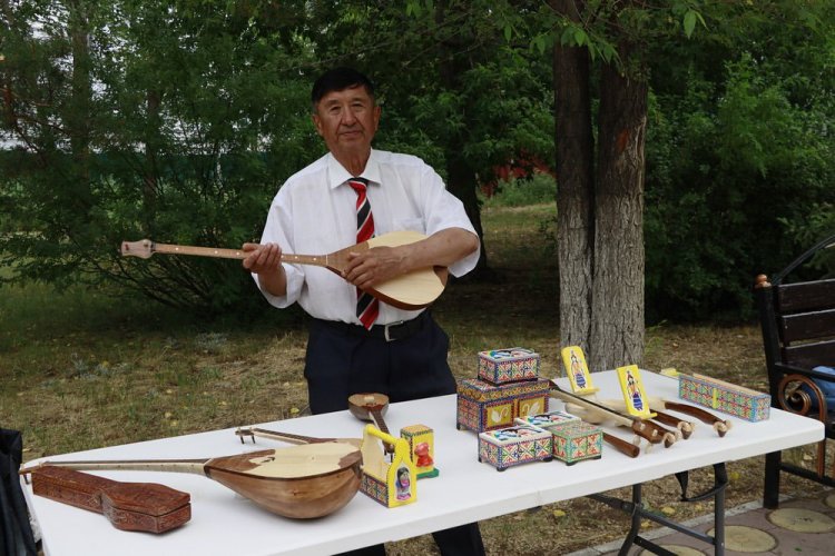 Павлодарда киіз басу, кестелеу, құрақ құрау өнері көрсетілді