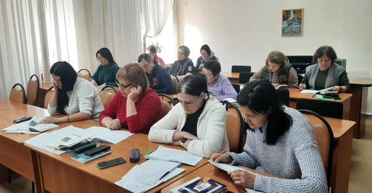 Павлодарда тегін қазақ тілі курстарының үшінші маусымына кімдер қатысуда?