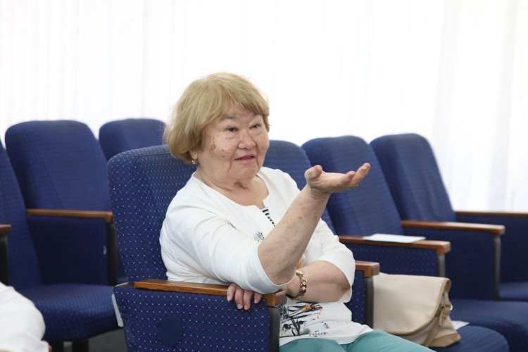 В Павлодаре позаботились о педагогах-ветеранах