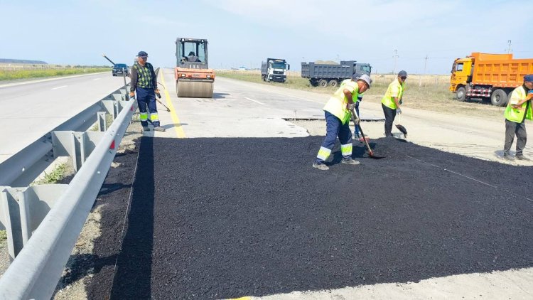 Павлодар облысында күннің аптап ыстығынан бұзылған жол қалпына келтірілді