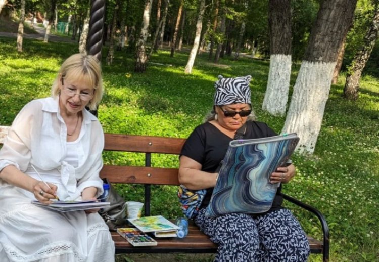 Павлодарда зейнеткерлерге көшпелі пленэр ұйымдастырылды