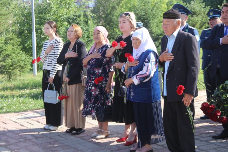 Павлодарда қызметтік борышын өтеу кезінде қаза тапқан әріптестерін еске алды