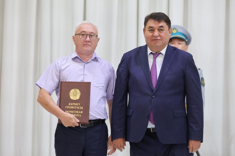 Қауіпсіздік үшін жанкешті қызмет: Павлодарда полицейлер марапатталды