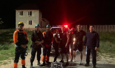 Туристы попали в ночную ловушку в горах Баянаула