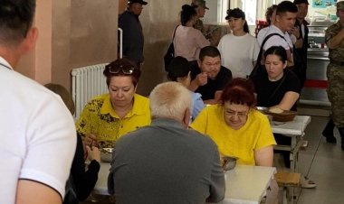 В Павлодаре родители оценили питание военнослужащих