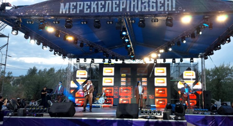 Ақсу қаласы мерекені концертпен қарысы алды