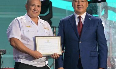 Президент Екібастұздық зауыт жұмысшысының еңбегін ерекше еледі