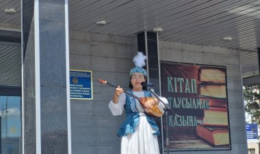 Павлодарлықтар Абайдың өлеңдерін бірнеше тілде жатқа оқыды
