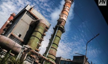 Ақсу ферроқорытпа зауытында түтін мұржасы зақымданды