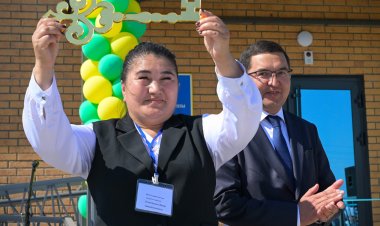В Иртышском районе открыли новую школу на месте сгоревшей