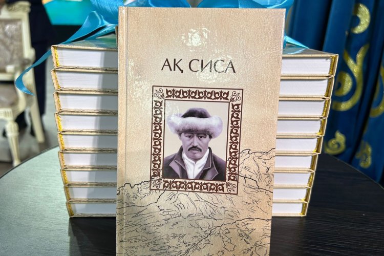 Кішкентай салбыраған сиськи бар арық әжелер порно