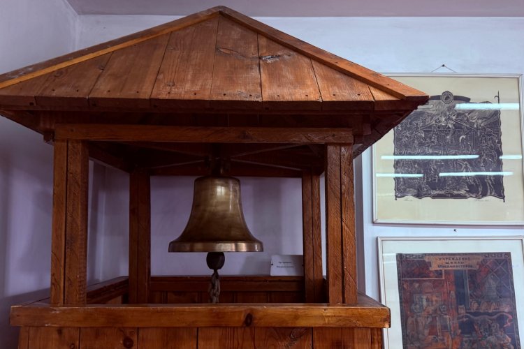 Ресейлік әйелдер түрмелеріндегі порно