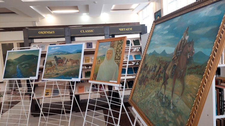 Павлодарда Абайдың өмір жолының түрлі қырларын бейнелейтін көрме паш етілді