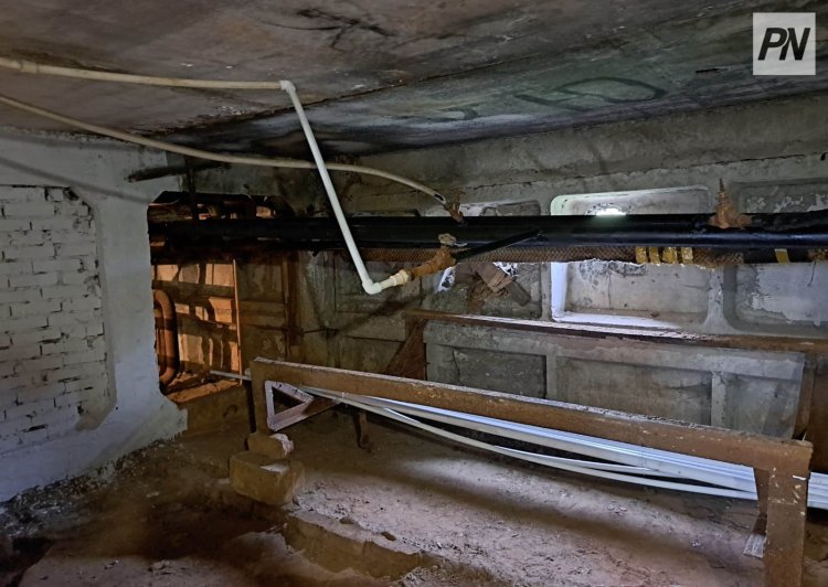 Екібастұз тұрғыны көпқабатты үйдің жертөле жағдайына алаңдаушылық білдірді