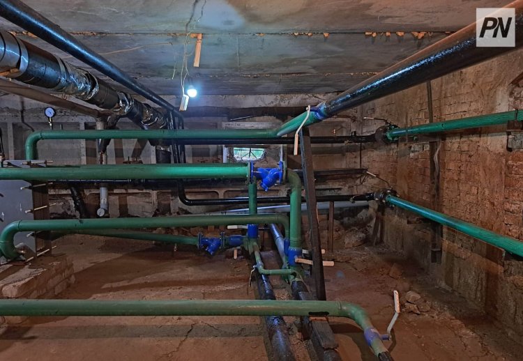 Павлодарда үйлердің бірінде жертөлені ағынды су басып кетті