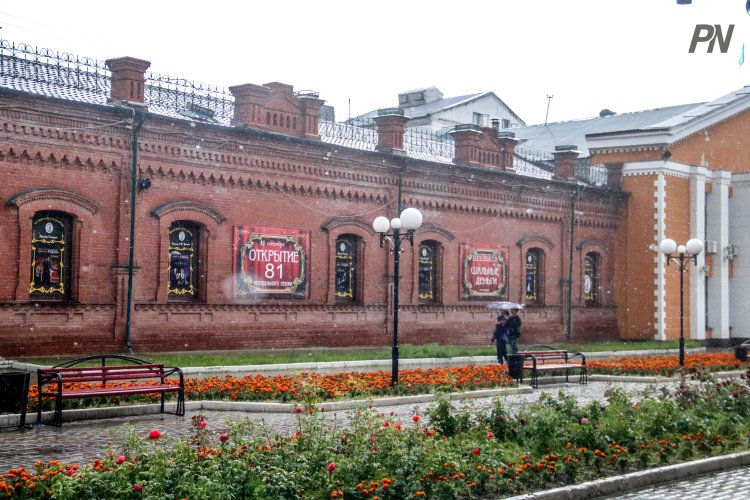 Театральный сезон в Павлодаре откроют раньше