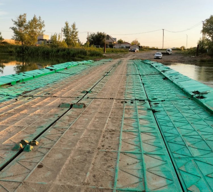 Ақсу қаласына қарасты ауылда суға батқан понтон көпірі жөнделді