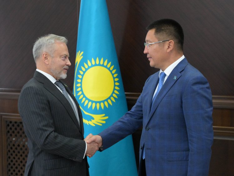 Павлодар облысының әкімі Украинаның елшісімен кездесті