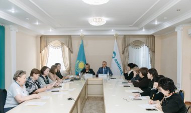 Павлодарда аманаттықтар әйелдер саулығын талқылады