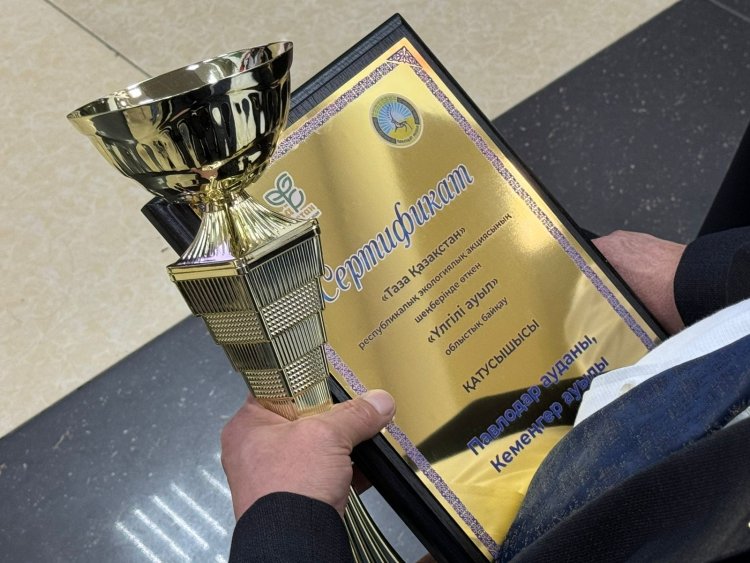 Лучшие сёла Павлодарской области получили служебные автомобили