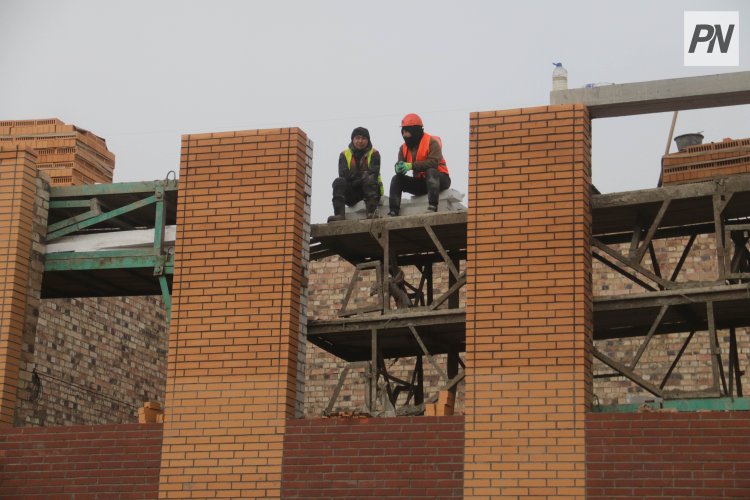 Ақсуда мұқтаж азаматтар үшін құрылысы аяқталмаған пәтерлер сатып алынды