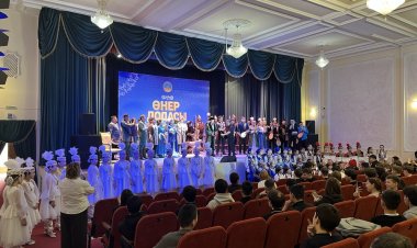 Сельские артисты сыграли в Павлодаре на древнем инструменте